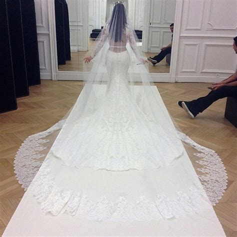 kim kardashian robe de mariée givenchy|The Ultimate Kim Kardashian Wedding Dress Guide .